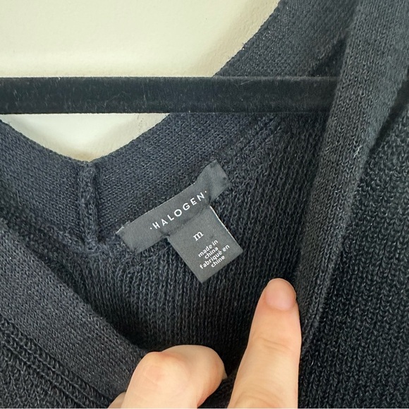 Halogen Black V-Neck Knit Strappy Tank Top Size Medium Women's - Picture 3 of 6